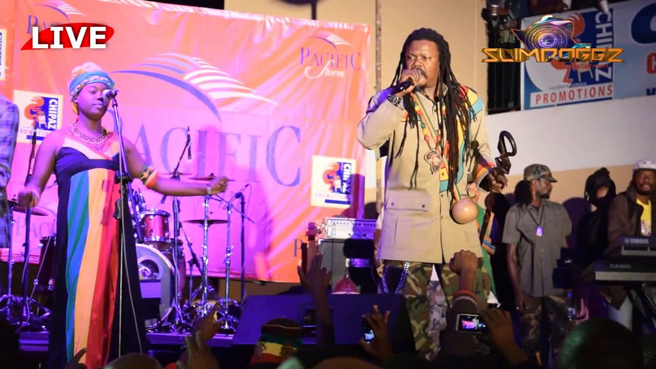 LUCIANO LIVE IN ZIMBABWE PART1( video by Slimdoggz Entertainment)