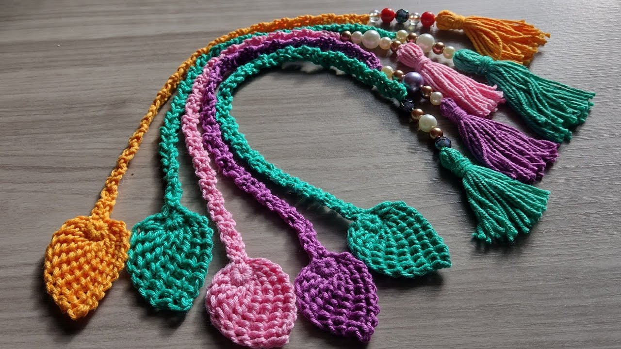 MARCADOR DE PÁGINAS FOLHA DE CROCHE COM TASSEL