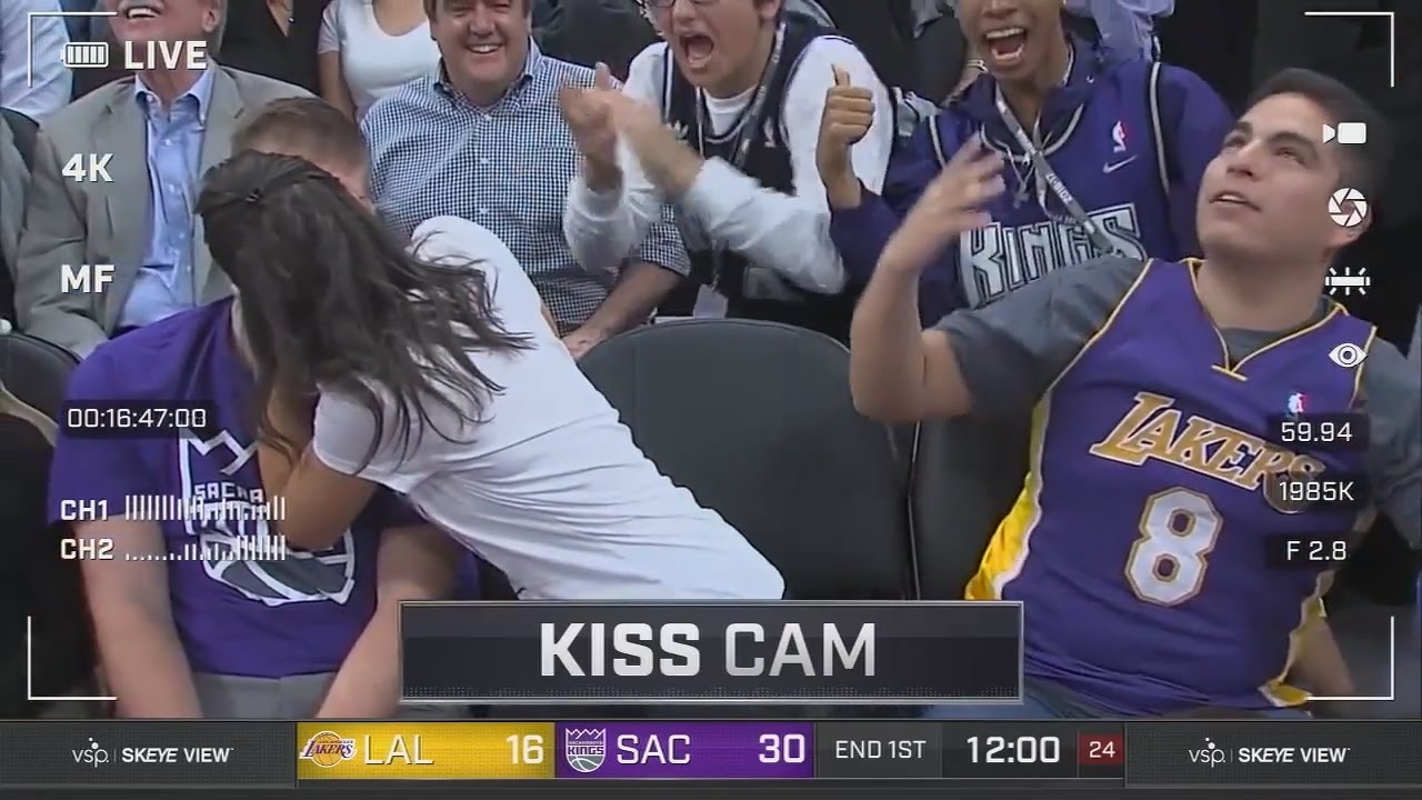 Kiss Cam Gone Wrong for Lakers Fan | Lakers vs Kings | November 10, 2016 | 2016-17 NBA Season