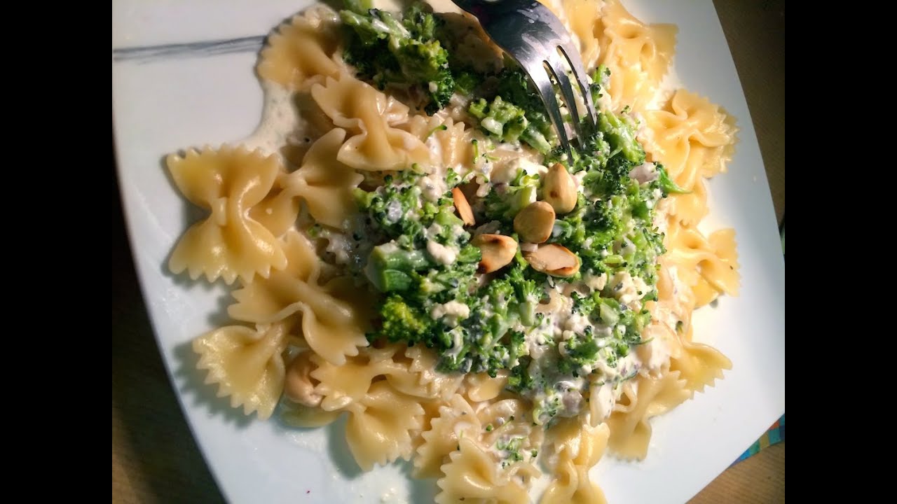 RECEPT: Cestoviny s nivovou omáčkou a brokolicou