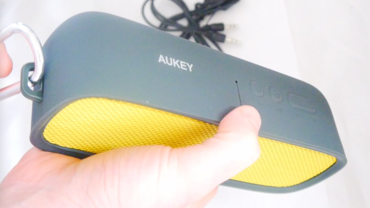 Aukey Wireless Bluetooth Speaker (SK-M7) - Unboxing and First Impressions