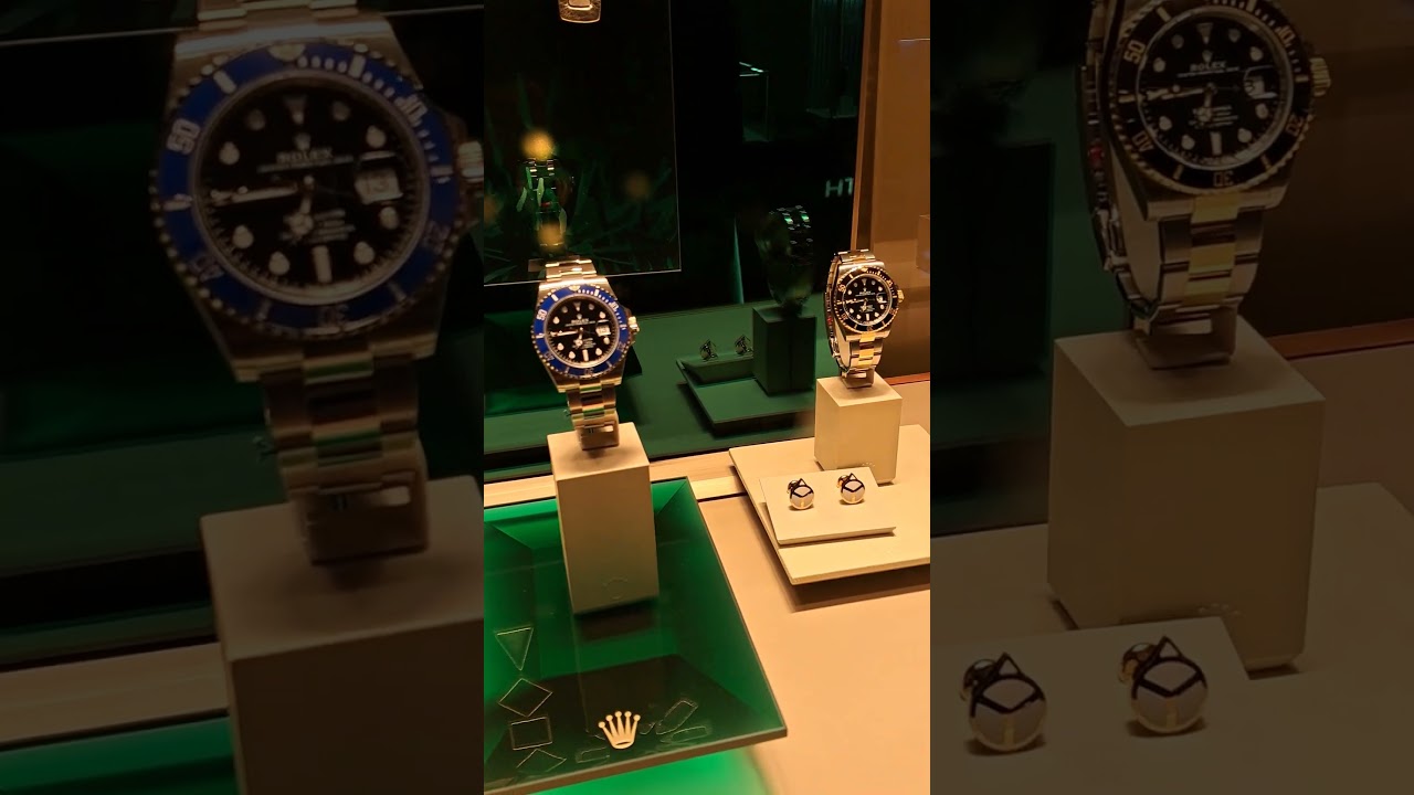 La boutique Rolex aux Galeries Lafayettes,  d&eacute;cembre 2024.