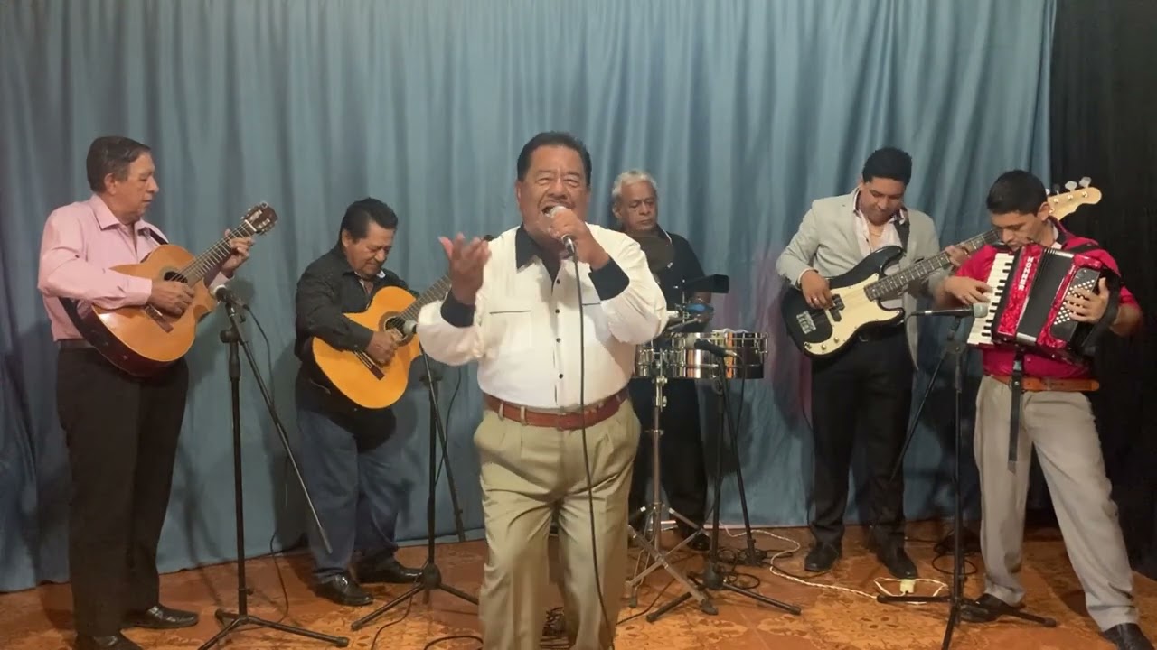 MERCEDES LINDA MERCEDES. LUCHO MORENO. Video en Vivo Pasacalle. 2024. derechos reservados.