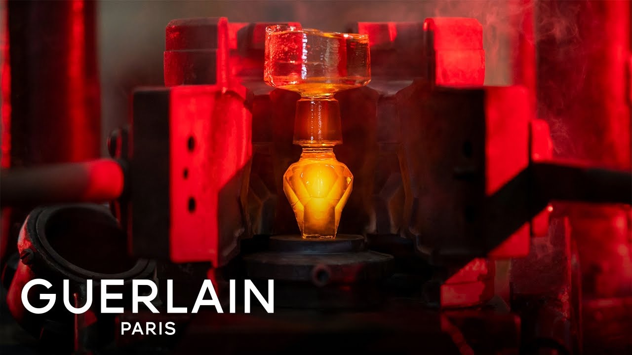Le Flacon Tortue: Red Edition by Baccarat | GUERLAIN