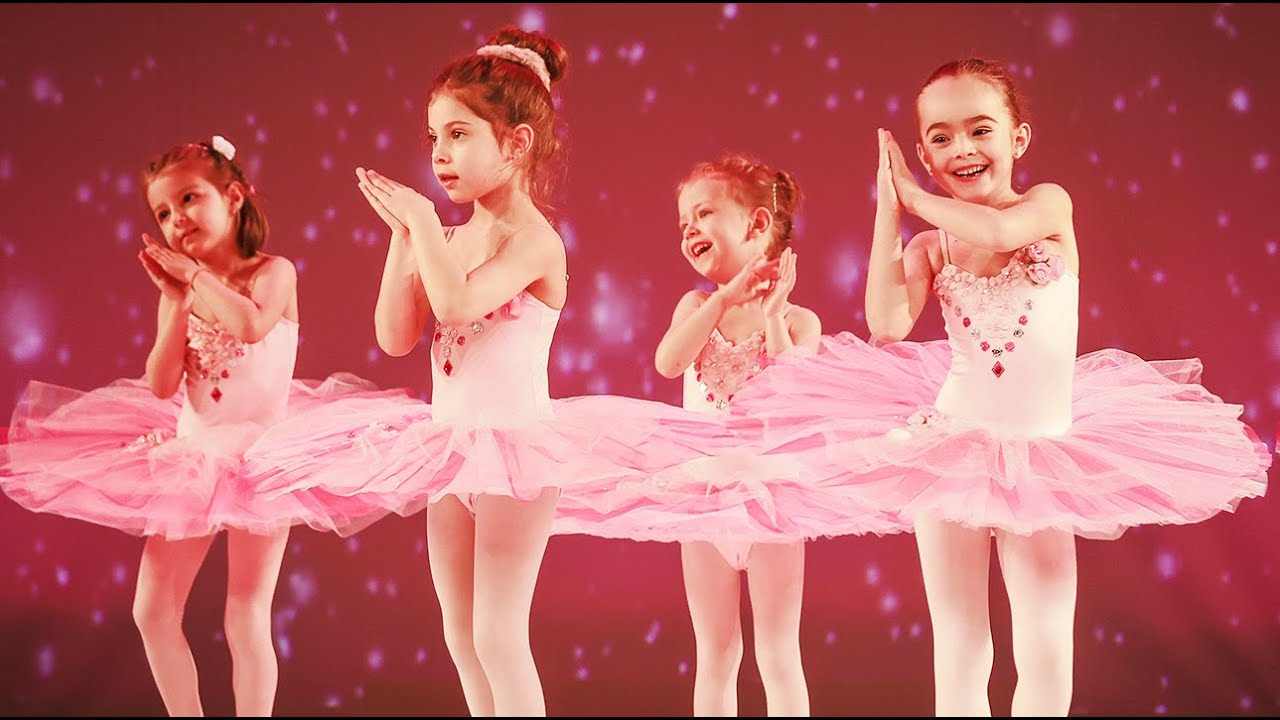 Swan Lake Baby Ballerinas | Casa de Balet Recital