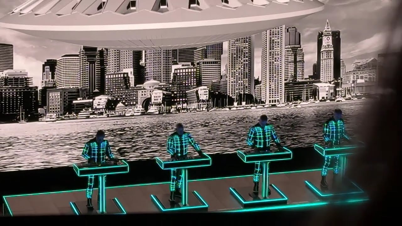 Kraftwerk - 3/11/25 - Wang Theatre, Boston, MA - 50 Years of Autobahn - Multimedia Tour 2025 - 4K