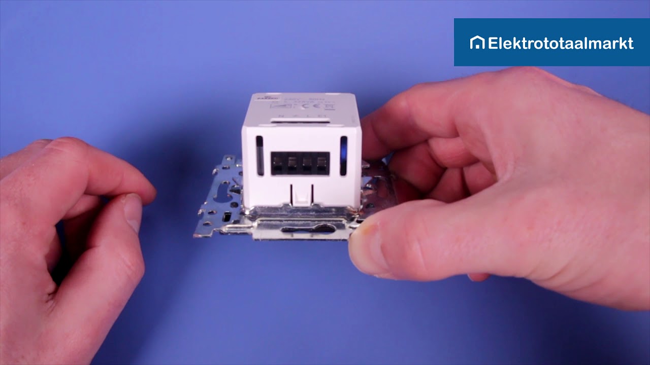 Niko dimmer 310-01901 in basisschakeling aansluiten - Elektrototaalmarkt.nl