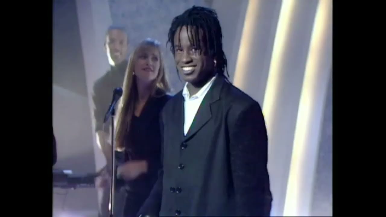 Steven Dante - Love Follows - Little and Large Show - 25 02 1988