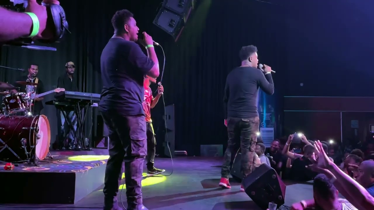 Jnr Vigi performing their hit song “Love Ana” live a the Cosmopolitan..
