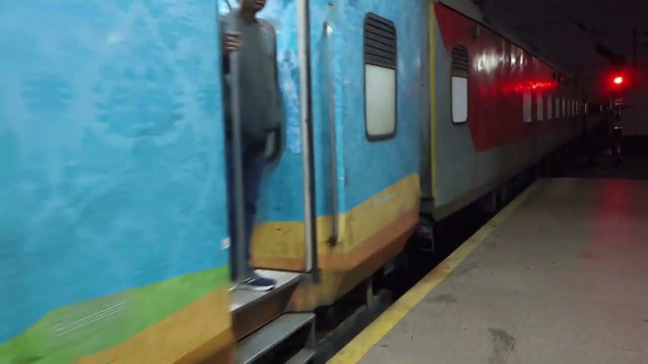 Punjab mail superfast express arrival at Ranikamlapati station 