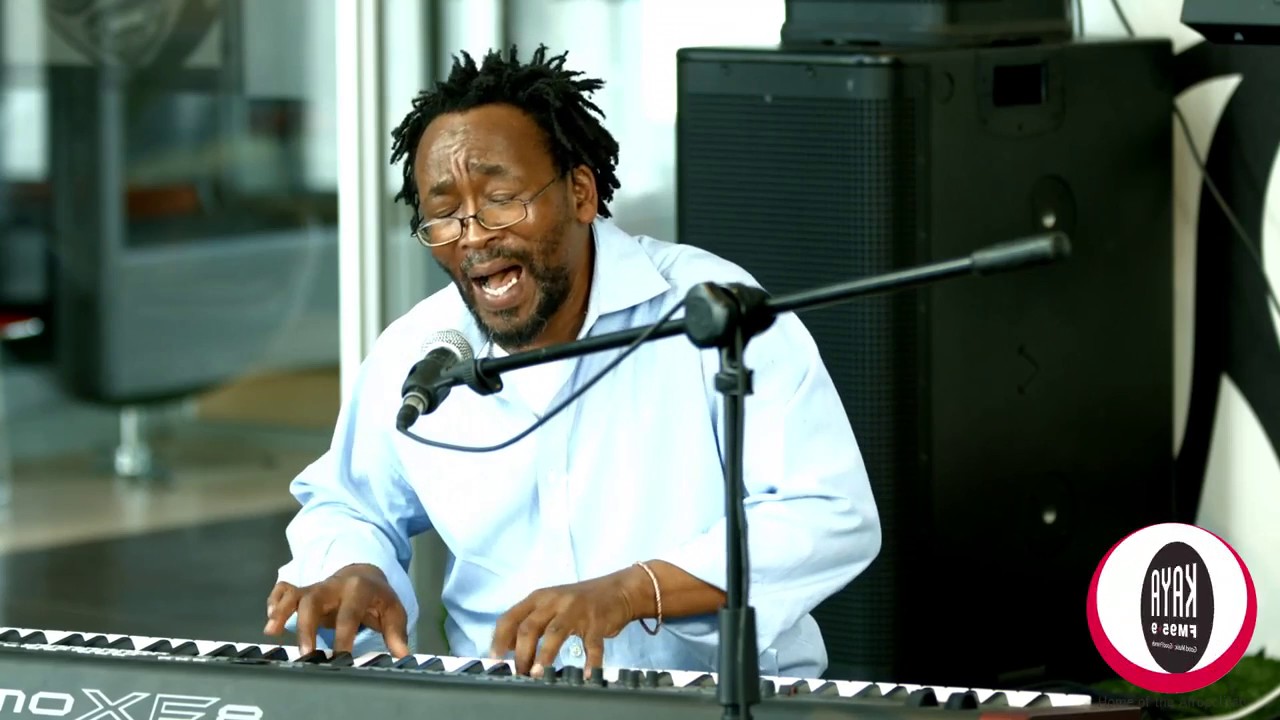 Pule Pheto and Tumi Moqorosi perform Llee Marikana Live and Unplugged on Kaya FM