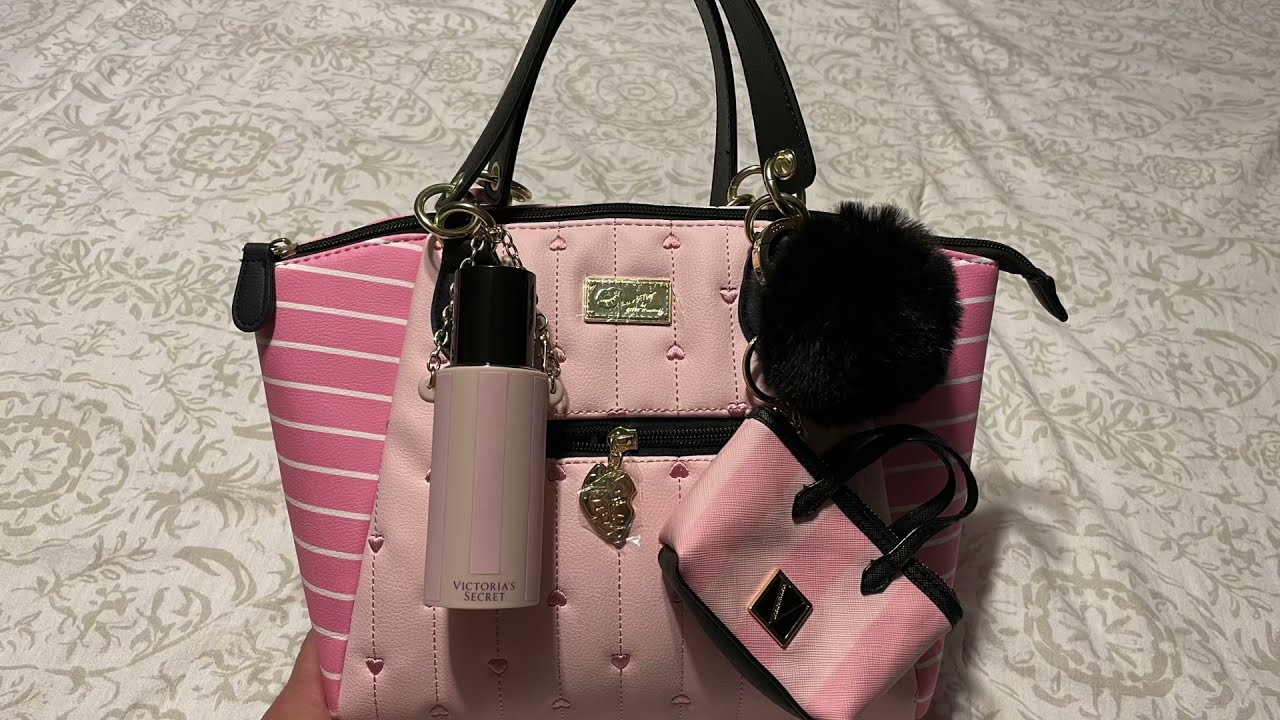 Betsey Johnson pink quilted satchel / What&rsquo;s in my Bag