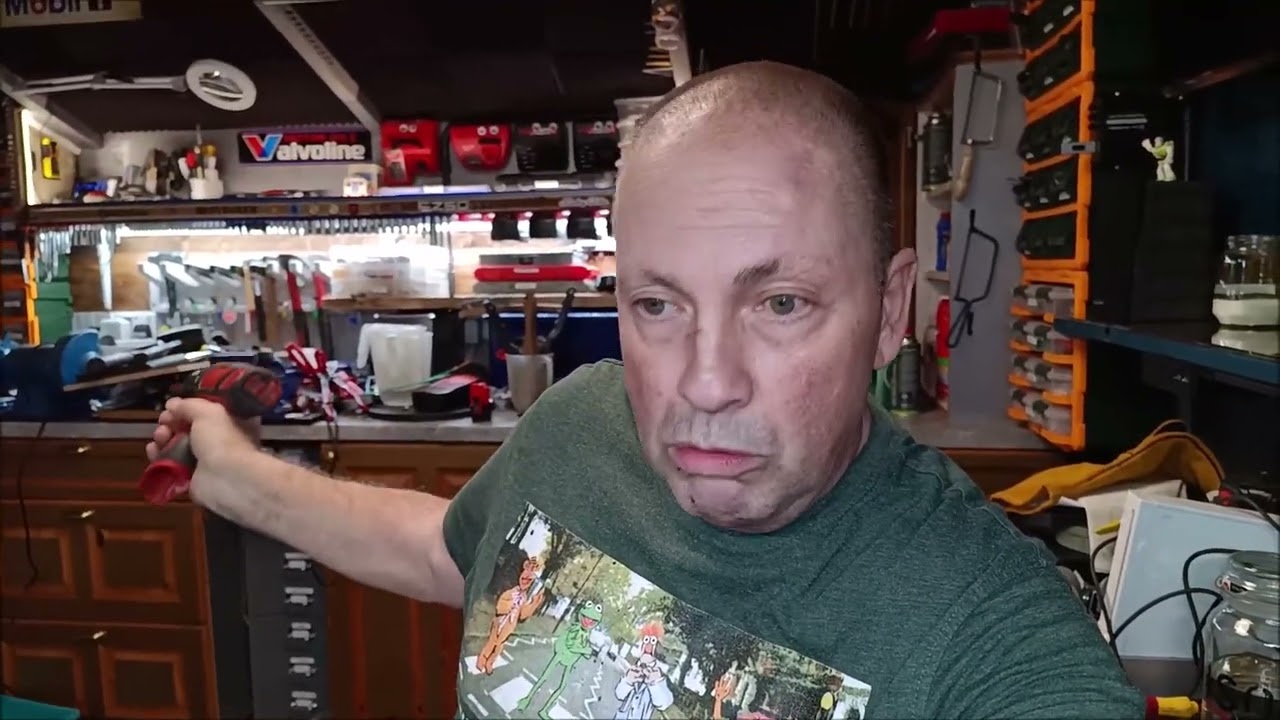 Milwaukee M12 BPD Drill Clean & Service