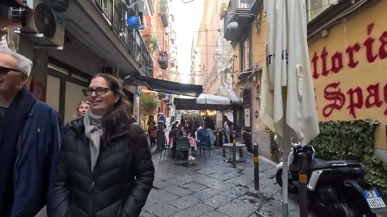 👉 I Got Lost in Quartieri Spagnoli 🇮🇹 | Naples Italy 4K Walking Tour