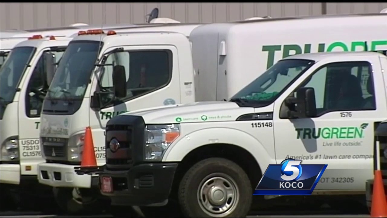 Company works to make things right after employee caught on camera keying car