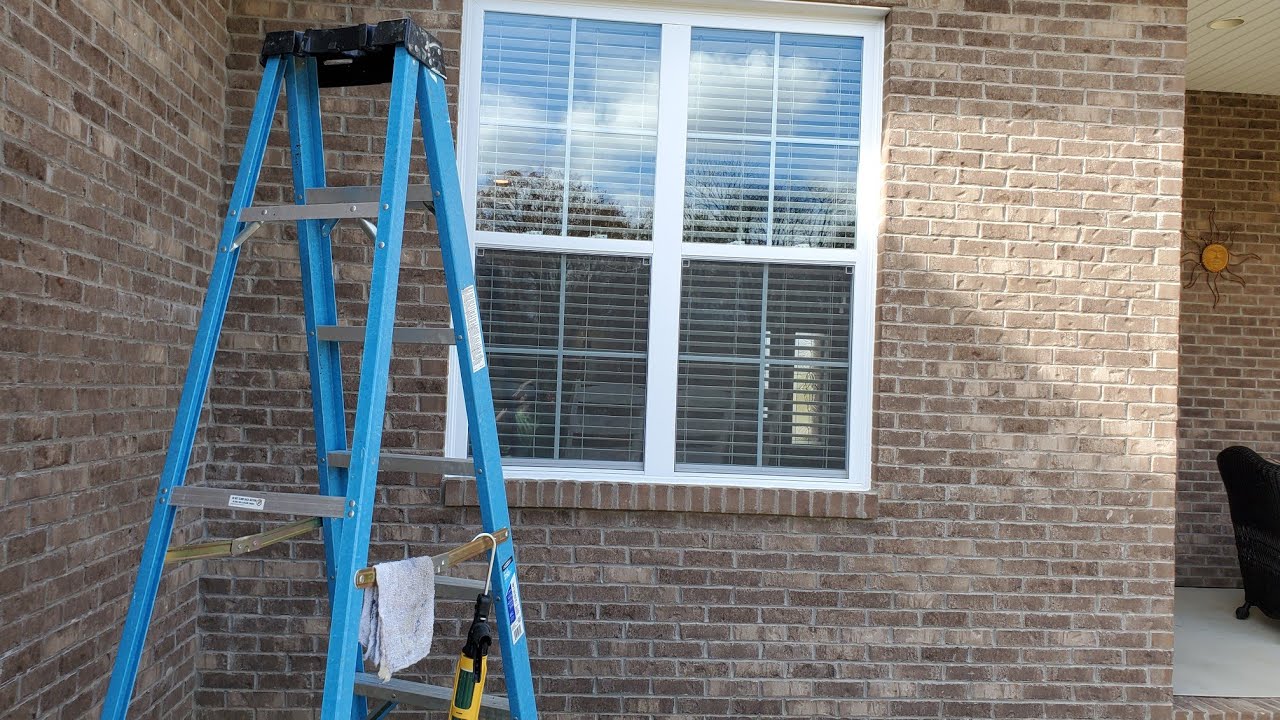 How to caulk exterior windows and doors saving energy loss