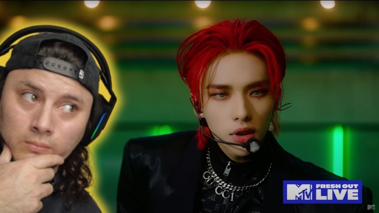 STRAY KIDS 