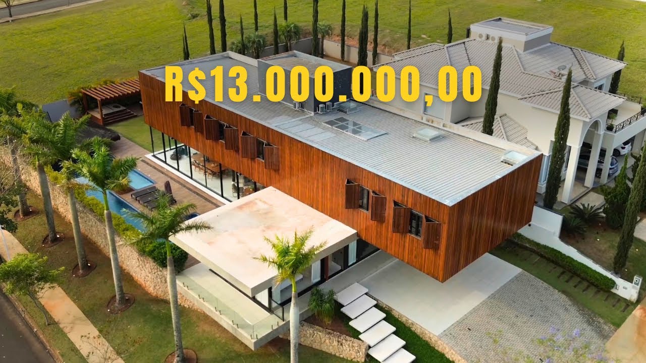 TOUR POR UMA CASA EXUBERANTE Á VENDA POR R$13.000.000,00 (novo preço) no CONDOMÍNIO SAINT PATRICK.