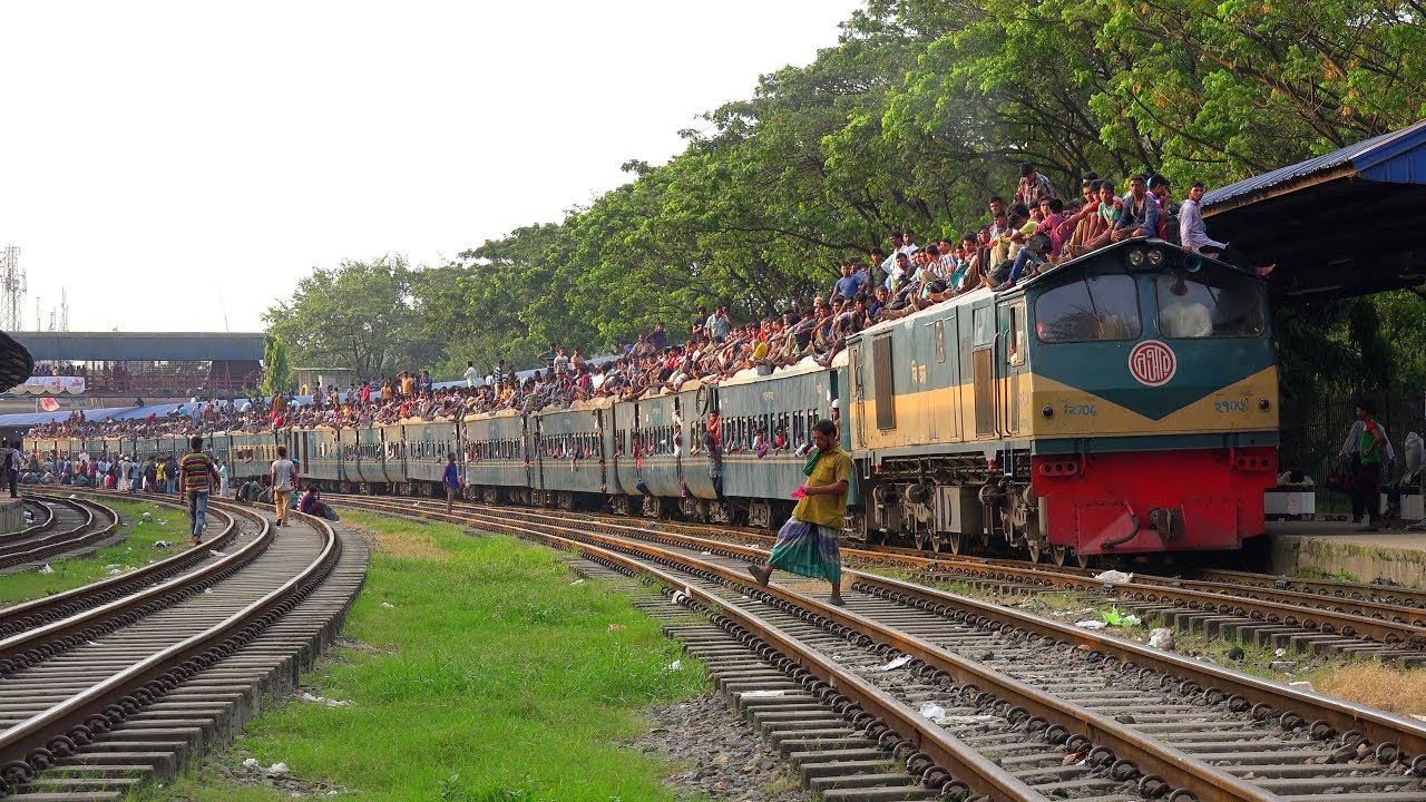 Great Eid Rush 2017 on Bangladeshi Passenger Train- Bangladesh Railway