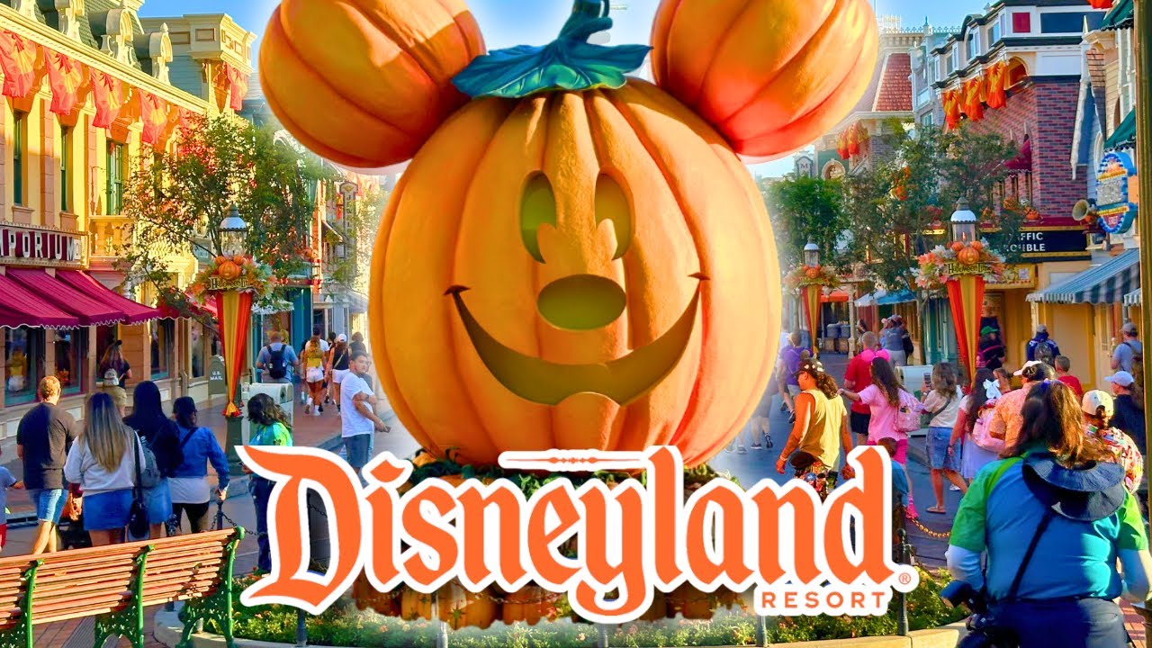 [4K] Disneyland Halloween Time - FULL Walkthrough Tour | 4K 60FPS POV