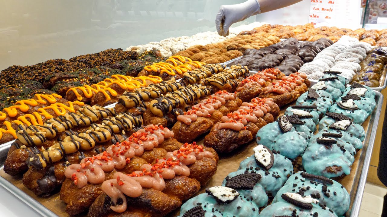 매일 만드는 12가지 구운 꽈배기 / 12 kinds of twisted donuts every day - Korean street food