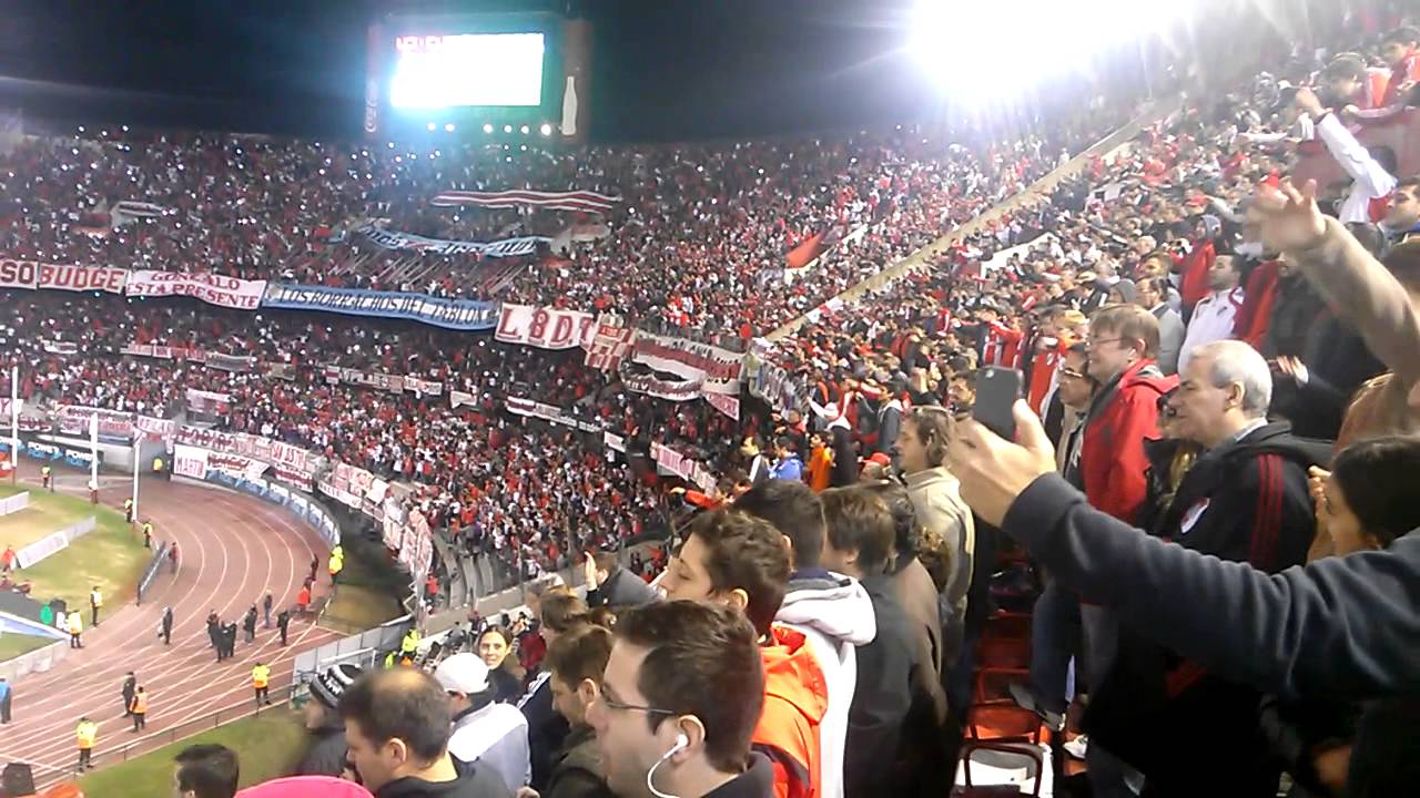 De la mano del Muñeco vamo a Japón - River Plate