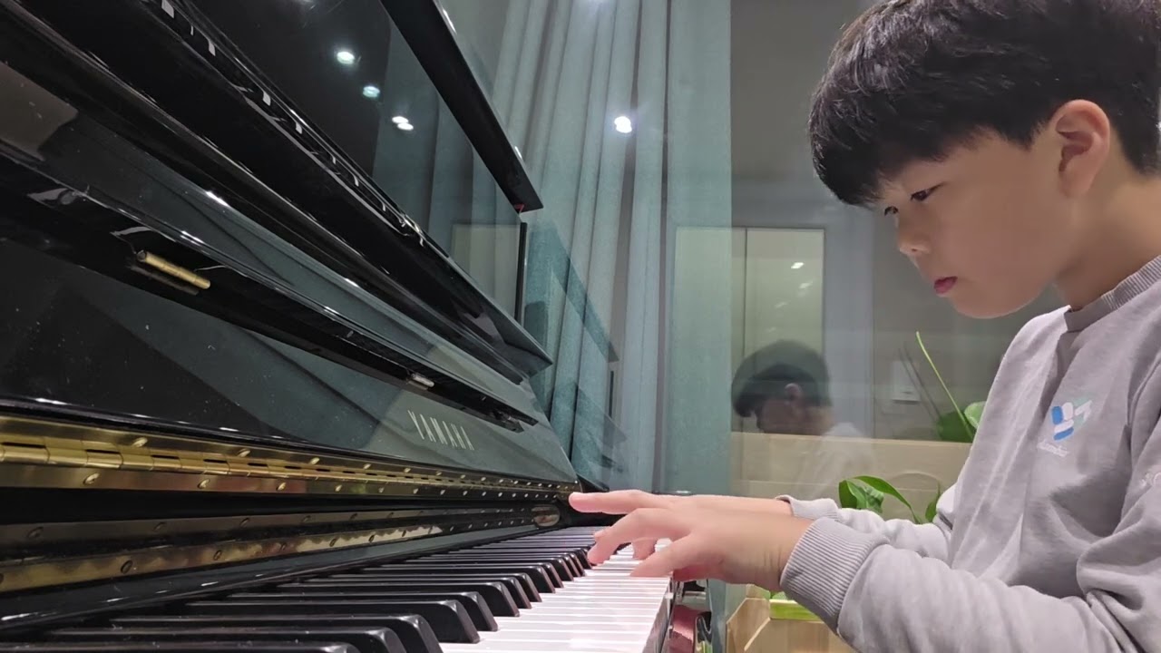 Janina Garścia -  Sonatina op.4 nr 2 쇼팽월드피아노콩쿠르 1위 (9y).  예선곡