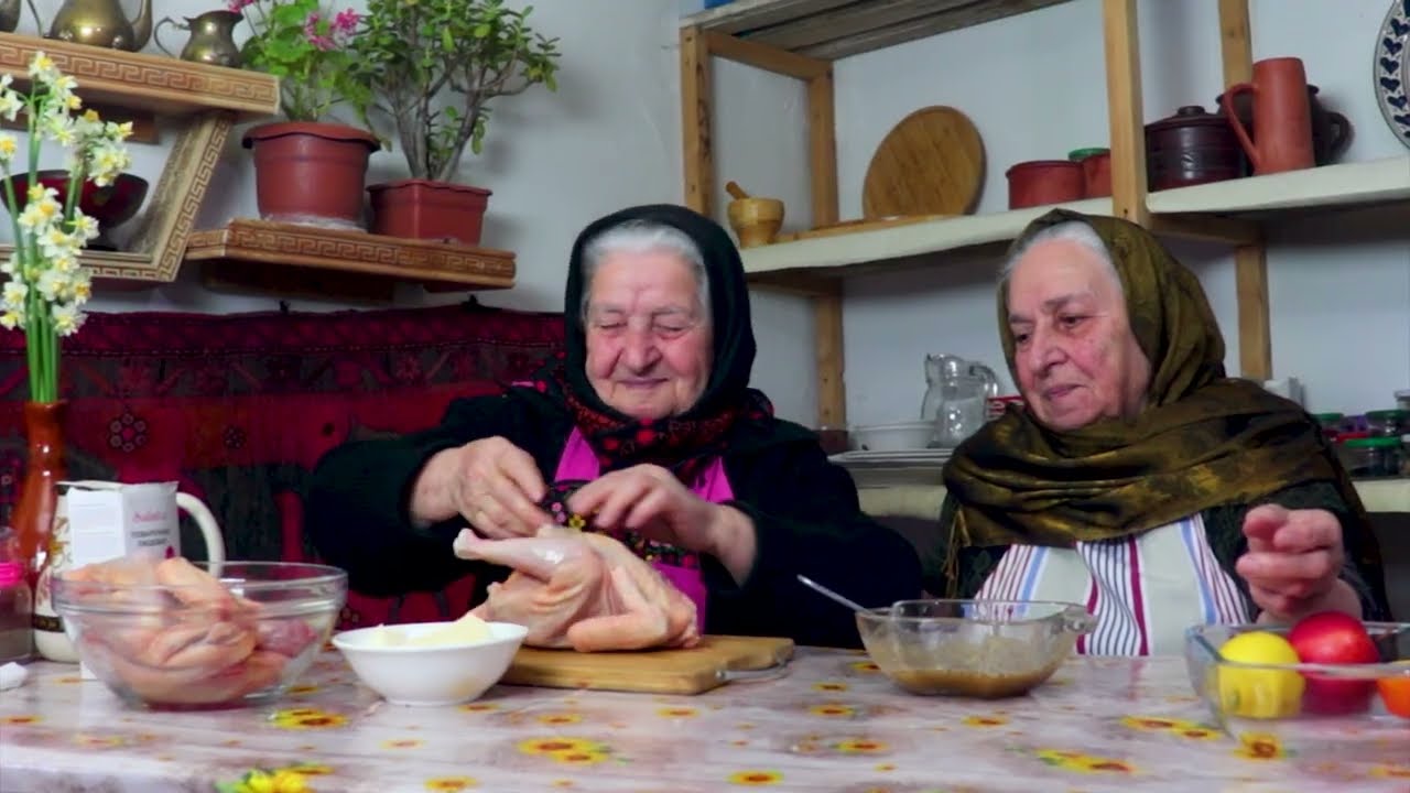 Испекли с необычным соусом КУРИЦУ и ЯБЛОЧНЫЙ ПИРОГ в духовке тандыр-АСМР ЕДА