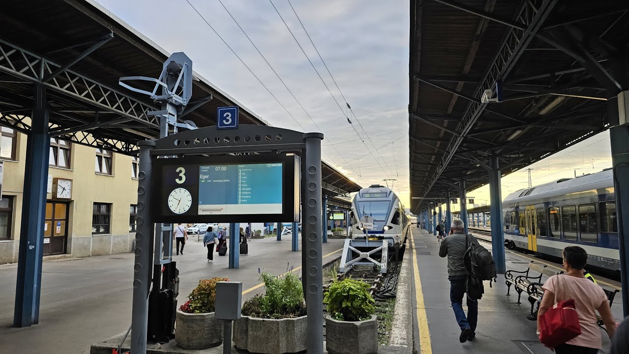 2023 09 01 07:01:33 542 IR87 AGRIA INTERRÉGIÓ(Budapest-Keleti - Eger)