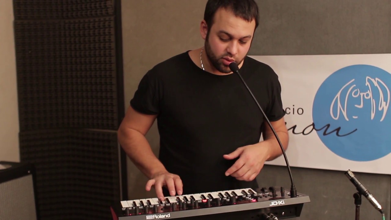 Espacio Lennon press. Roland JD-xi (review) por Santiago D'Elía