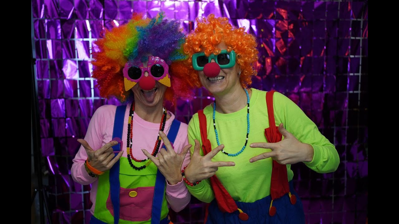 &Scaron;A&Scaron;ITA & MERCYNKO a kamar&aacute;ti - KARNEVAL