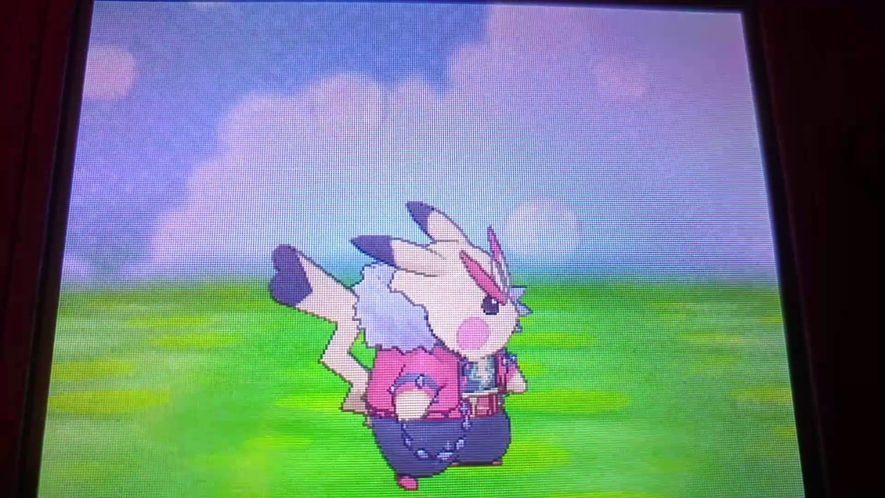 All Cosplay Pikachu are reacting cute in Pok&eacute;mon Amie