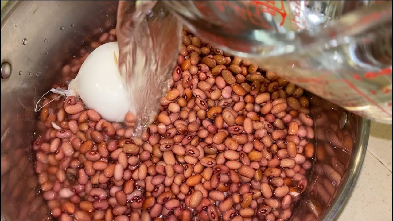 Как приготовить мелкую красную фасоль с нуля? Простой рецепт.