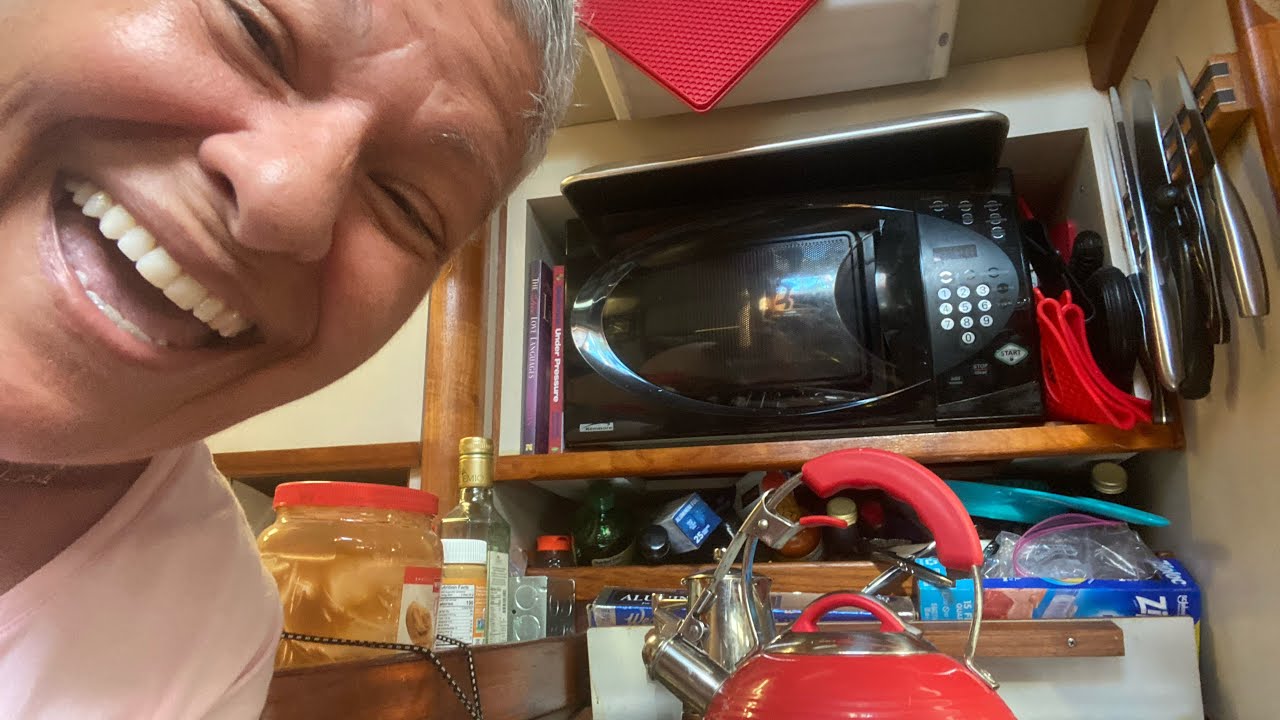 How I cook on a boat / kitchen/galley tour.