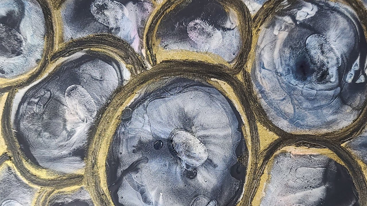Don't give up! A tutorial about making art and finding identity by trusting the process