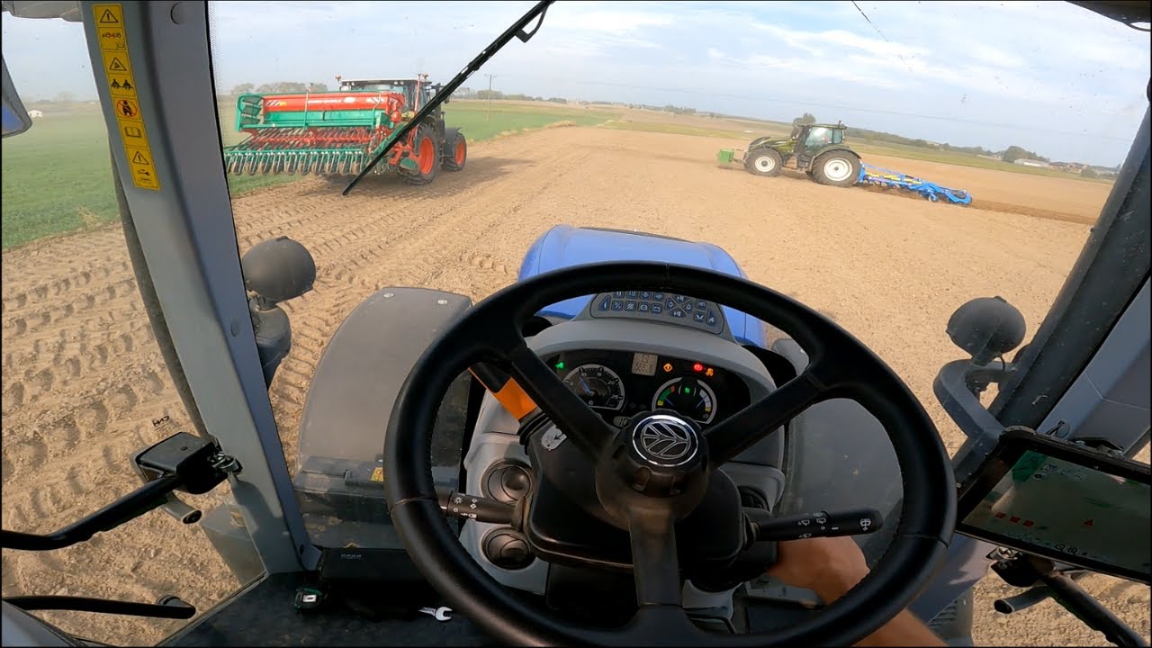 Kooperacja na polu. Oględziny nowiutkiego agregatu Agrolift Dynamic Pro u Mateusza.