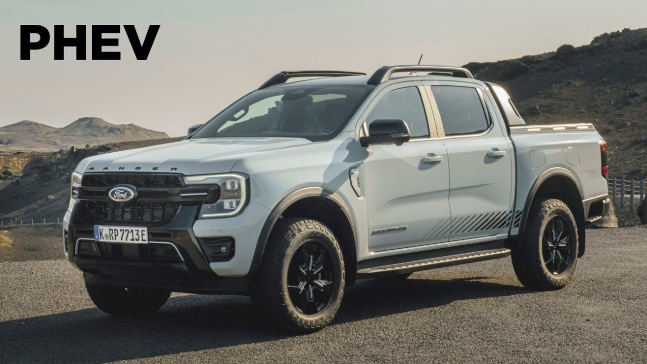 New 2025 Ford Ranger Stormtrak PHEV - Walkaround, Interior and Driving