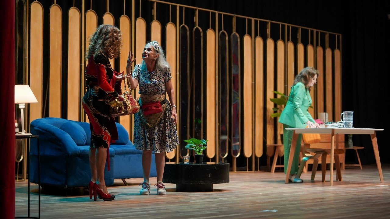 “Perdida Mente”: una noche para pensar entre risas en el Teatro Universidad