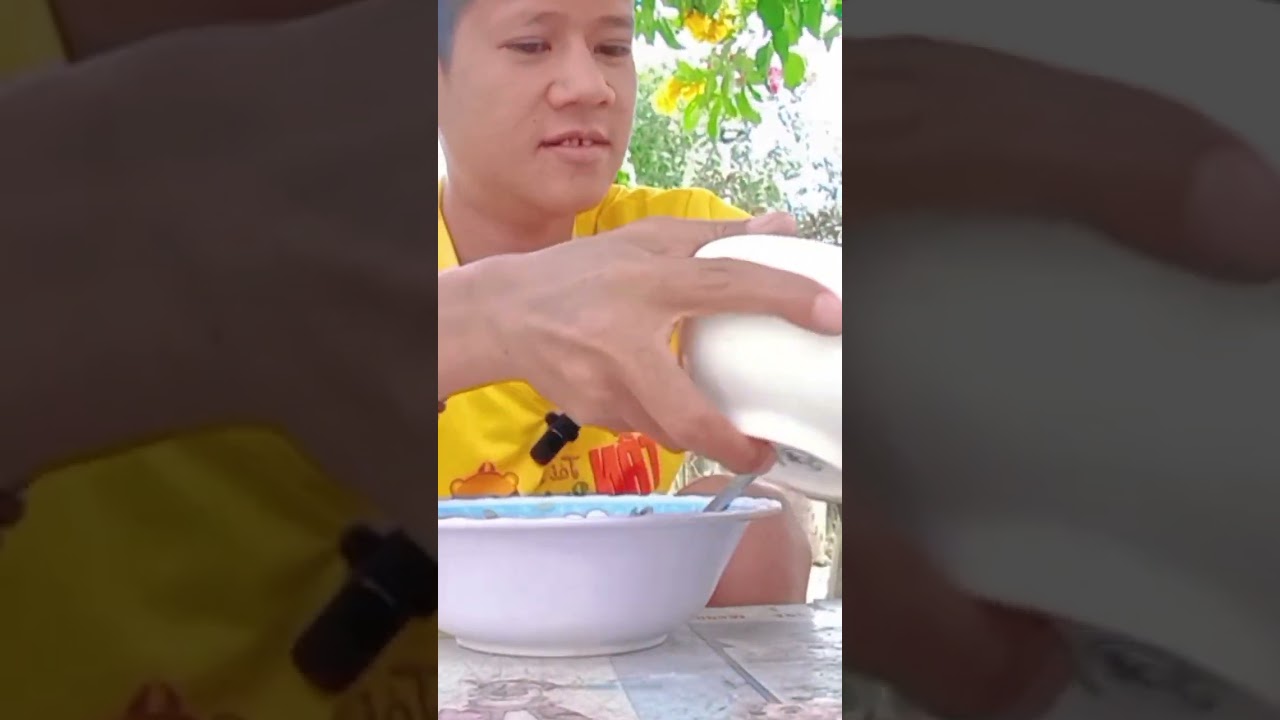 Lần đầu ti&ecirc;n nấu ch&egrave; đậu xanh #huyvlog #huytihon
