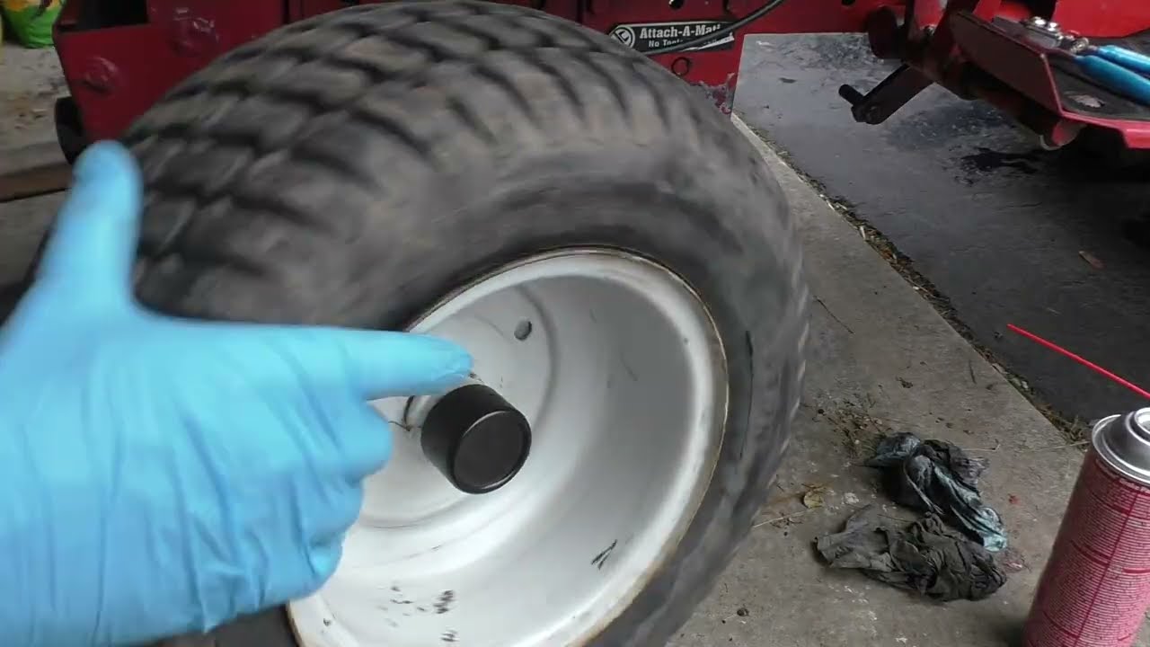 Tightening up the steering on the Wheel Horse 520-H