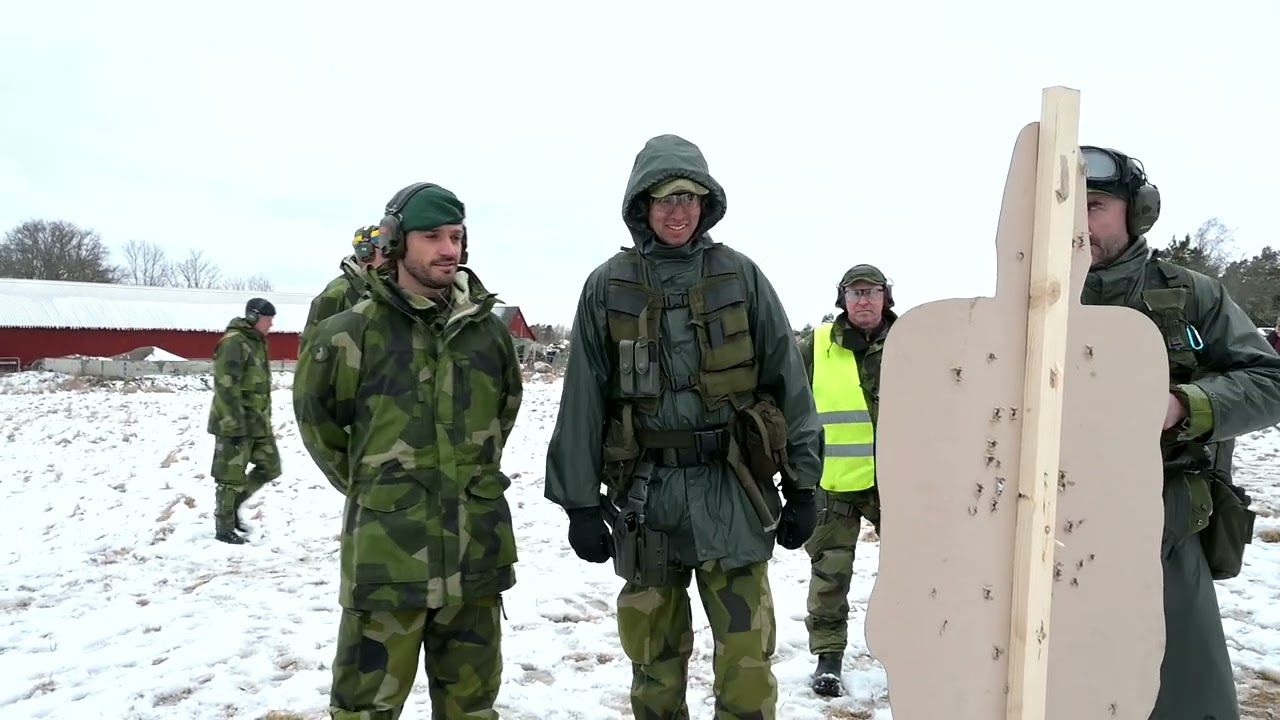Принц Карл Филипп посетил военные учения Home Guard