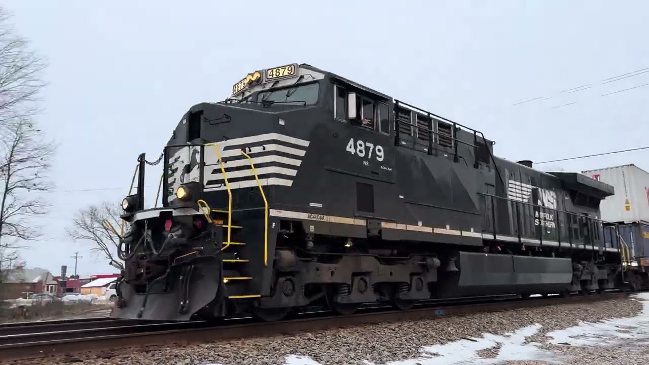 NS intermodal passing New Bohemia with a Dash 9 trailing