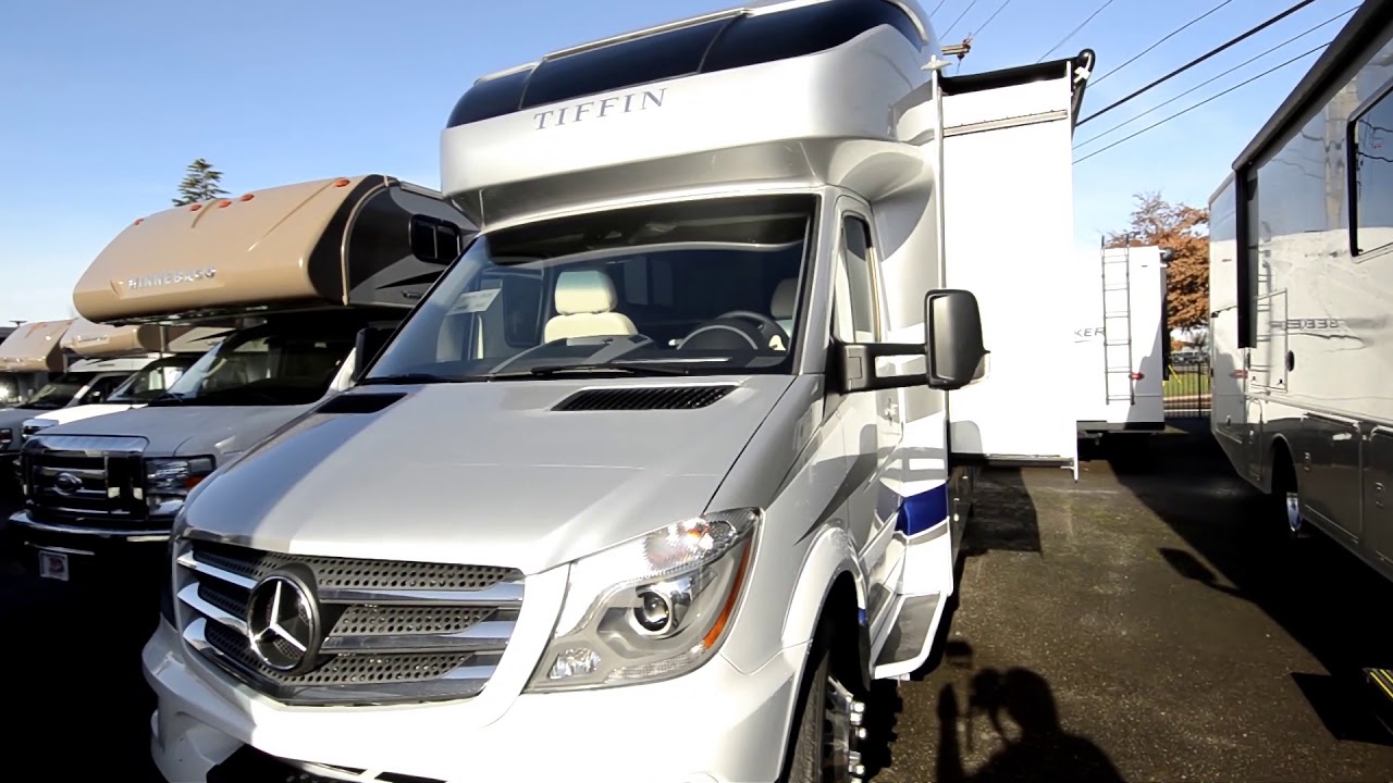 The RV Corral 2018 Tiffin Wayfarer 24BW Stock # NC616
