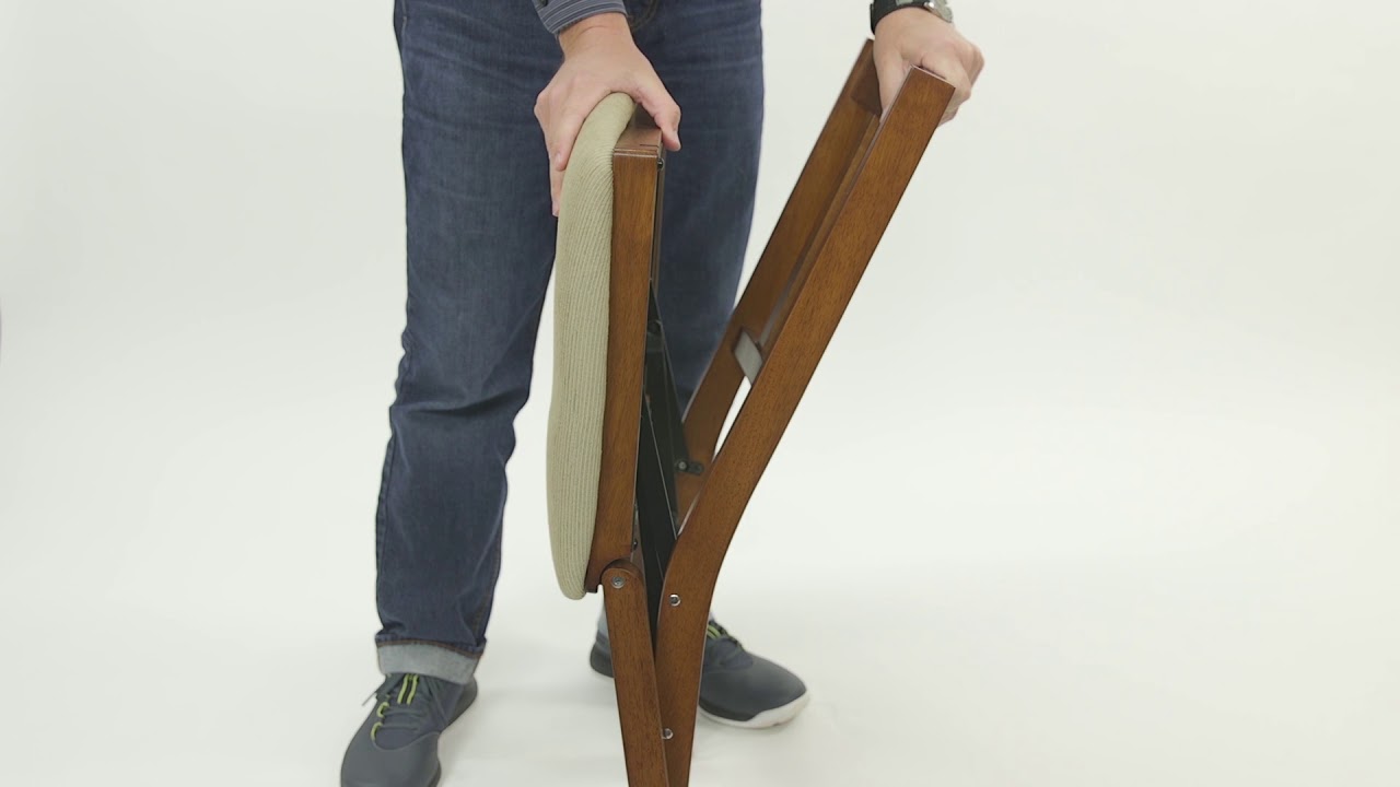 MECO's  Stakmore ~  Chair  Setting Up and Folding