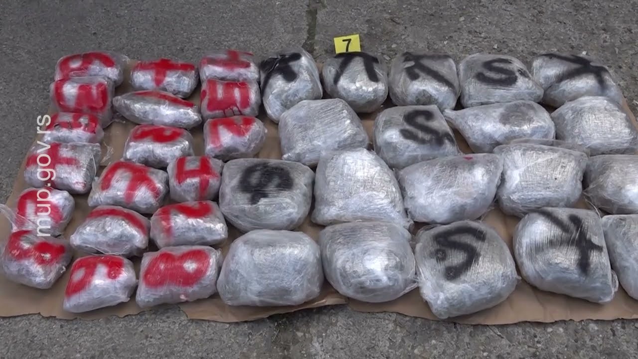 Pripadnici MUP-a, UKP-a, PU u Smederevu i BIA uhapsili su dve soobe i zaplenilio vecu kolicinu droge
