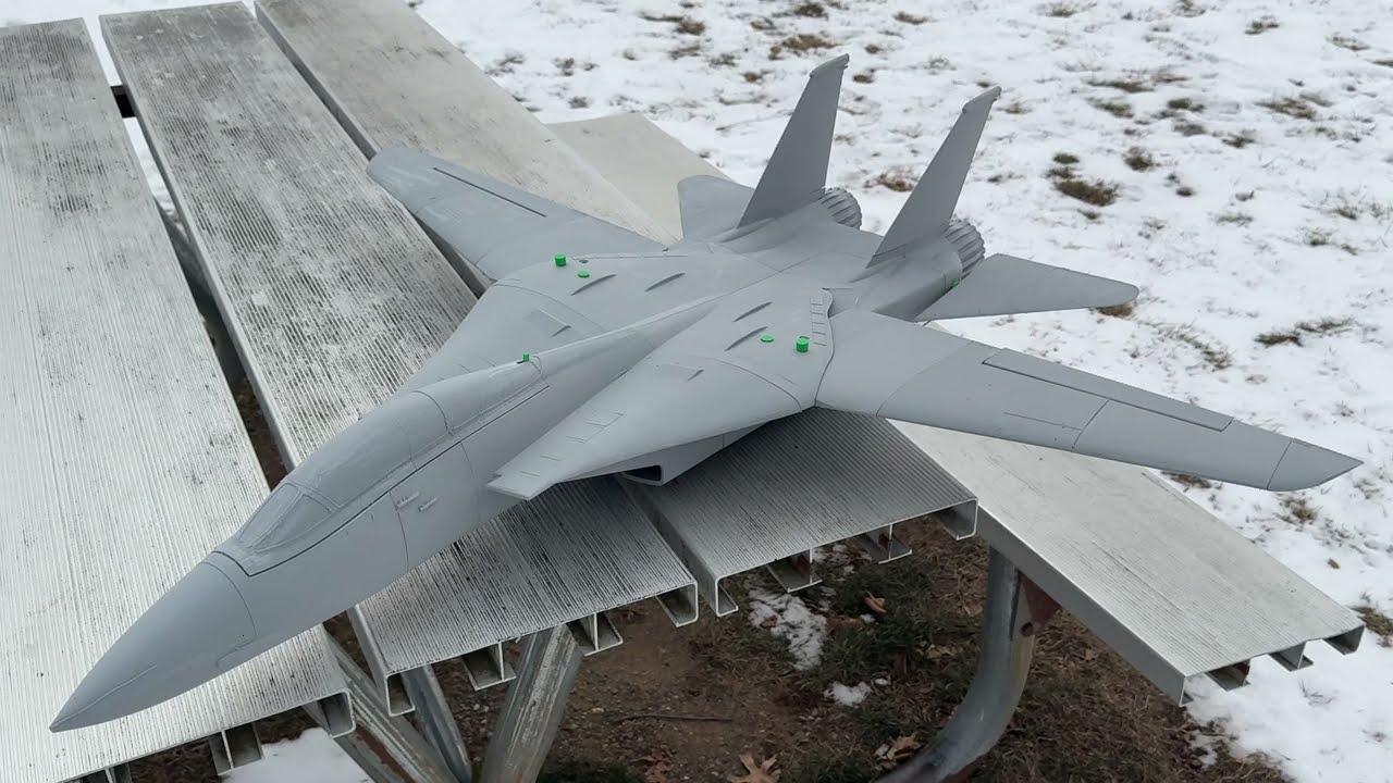 Первые полеты истребителя F-14 Tomcat