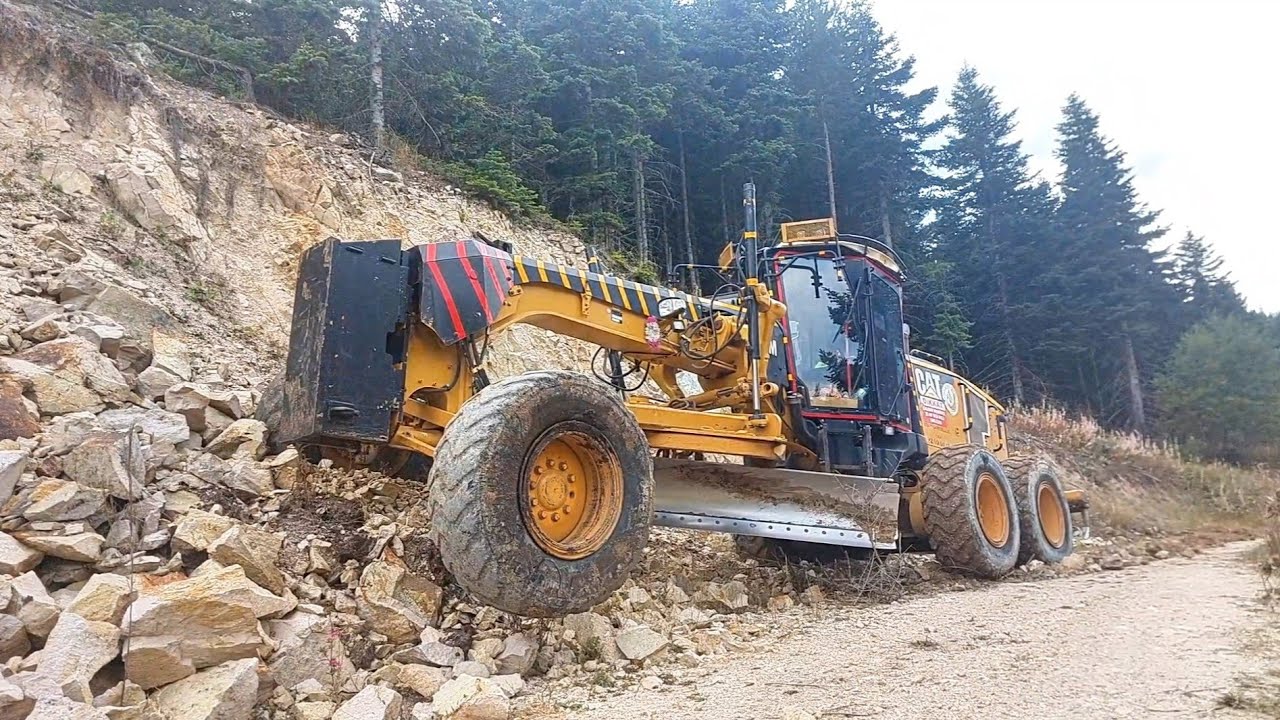 Troublesome rocks -baş belası kayalar-CAT 140M GRADER- #bulldozer #keşfetbeniöneçıkar #keşfetedüş #