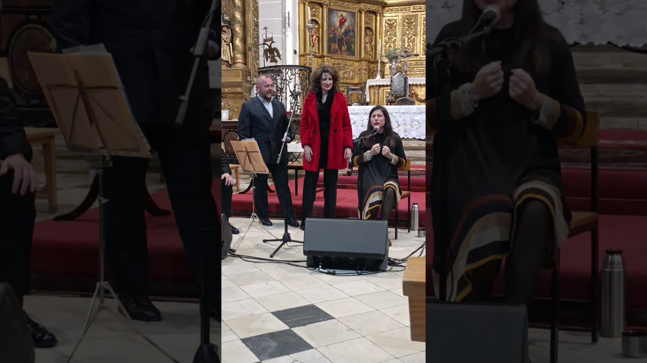 María José Pérez, canta Los Campanilleros, iglesia Divino Salvador de Cortegana 12-12-2025