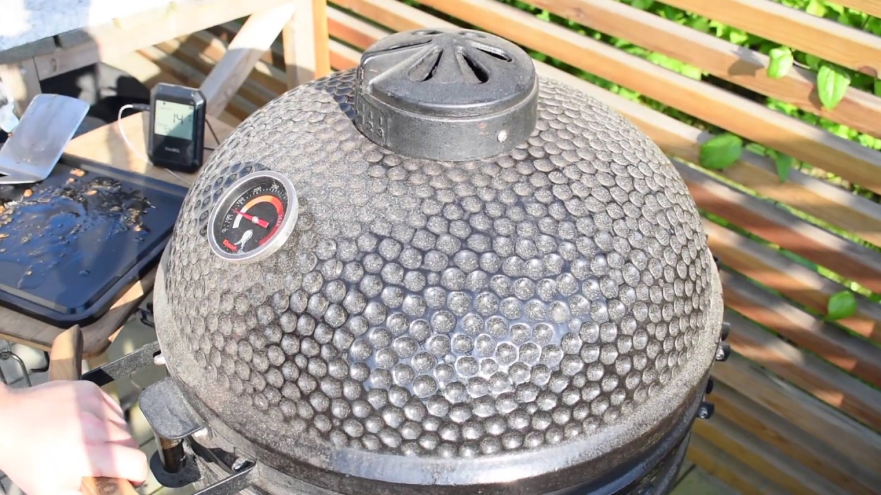 Kamado SUMO - Beer Can Chicken