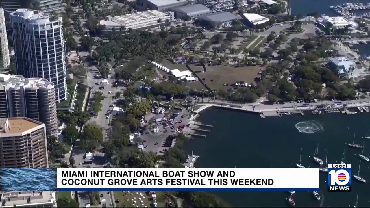 Lovers of boats and art turnout for Valentine's Day in Miami-Dade